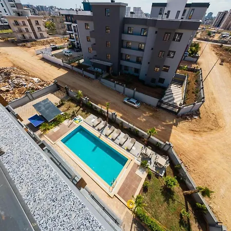 Dorado No 15 Family Suite, Pool View 8 People
