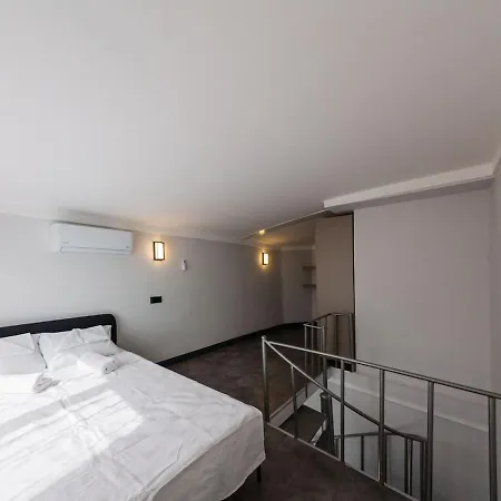 Daire Dorado No 15 Family Suite, Pool View 8 People