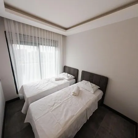 Dorado No 15 Family Suite, Pool View 8 People Апартаменты