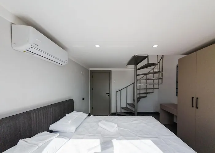Dorado No 15 Family Suite, Pool View 8 People *